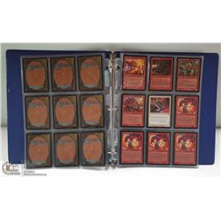 BINDER OF 100 PLUS MAGIC THE GATHERING CARDS