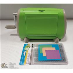 CLUTTERBUG WITH EMBOSSING BORDERS SET