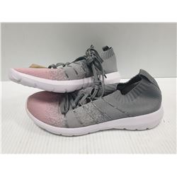 DISPLAY MODEL WOMENS SWEATER STYLE SNEAKERS.