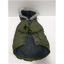 SMALL DOGS GREEN PARKA SIZE XL (SIZING RELATIVE TO