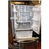 Image 2 : LG 33" FRENCH DOOR STAINLESS STEEL REFRIGERATOR.
