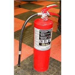 10LBS CHARGED FIRE EXTINGUISHER