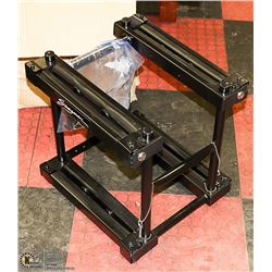 SWAGMAN SNOWBOARD/SKI CARRIER-NEVER USED