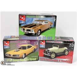 3 AMT CAR. 1/25 UNASSEMBLED MODELS,