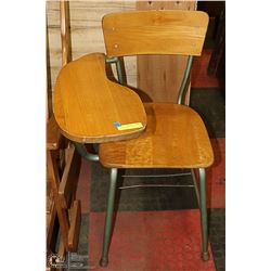 VINTAGE KIDS SCHOOL DESK