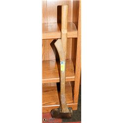 10LBS SLEDGE HAMMER &  AXE