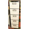 Image 1 : 5 DRAWER FILING CABINET WITH KEYS, 18 X 29 X 58
