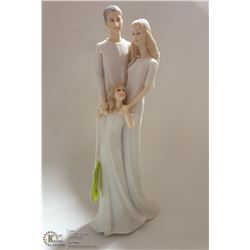 FAMILY STATUE, 14" TALL