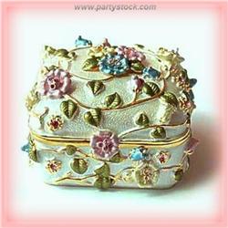 WHITE FLOWER GOLD & SWAROVSKI CRYSTAL JEWELRY BOX