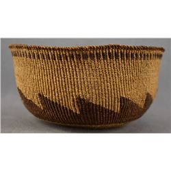 KLAMATH INDIAN BASKET