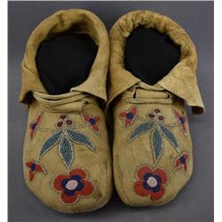 CREE INDIAN MOCCASINS