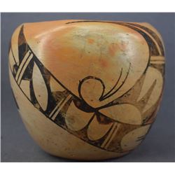 HOPI INDIAN POTTERY VASE