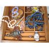 Image 4 : COSTUME JEWELRY LOT in JEWELRY BOX