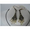Image 2 : VINTAGE COSTUME JEWELRY - NECKLACE and MATCHING EARRINGS - 18 inch chain