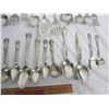 Image 4 : Lot of Silver Plate Flatware Utensils 31 pieces