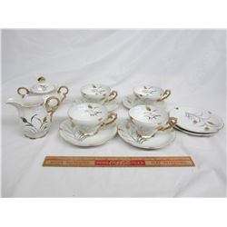 China Tea Cups Cream and Sugar no damage