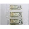 Image 1 : 3 One Dollar Replacement Notes 1973