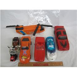 Lot of 6 mixed plastic toys