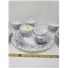 Image 3 : 19 pieces Royal Chelsea (Love Lace) China