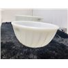 Image 5 : Set of 4 white Fire King bowls