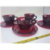 Image 2 : 4 ruby glass cups & saucers (depression glass)