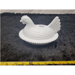 milk glass hen on nest