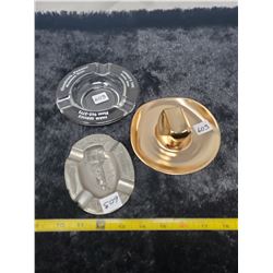 3 ash trays