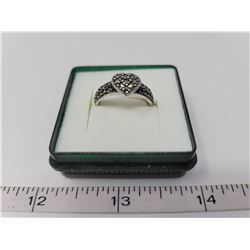 .925 silver heart shaped ring