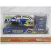 Image 2 : Kyle Busch NASCAR die cast race car 1-24