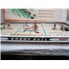 Image 4 : Bobby Hull Hockey Game and Box