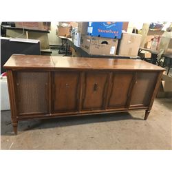 64"x28" Entertainment stand