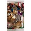 Image 1 : Lot of Assorted Costume Jewelry