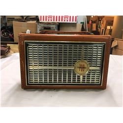 transistor radio silver tone 700