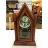 Image 1 : Mantel clock veritas c/w key + pendulum