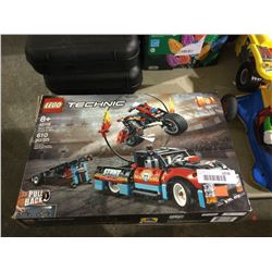 Lego Technic Stunt Show Truck & Bike Set
