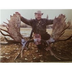 Alaskan Yukon Moose Hunt with Solo Creek Guide Service