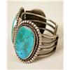 Image 4 : AN OLD HEAVY NAVAJO SILVER AND TURQUOISE THREE STONE CUFF BRACELET