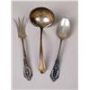 Image 4 : A GROUP OF WALLACE "ROSE POINT" PATTERN STERLING SILVER FLATWARE ITEMS