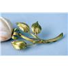 Image 3 : AN 18K YELLOW GOLD AND CARVED CORAL FLORA-FORM BROOCH