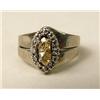 Image 2 : A 14K WHITE GOLD AND DIAMOND RING