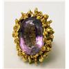 Image 1 : AN 18K YELLOW GOLD AND AMETHYST RING