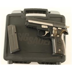 Sig Sauer P229 Equinox 9mm SN: AGU17538