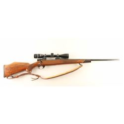 Weatherby Vanguard 300 Win Mag SN: V46826