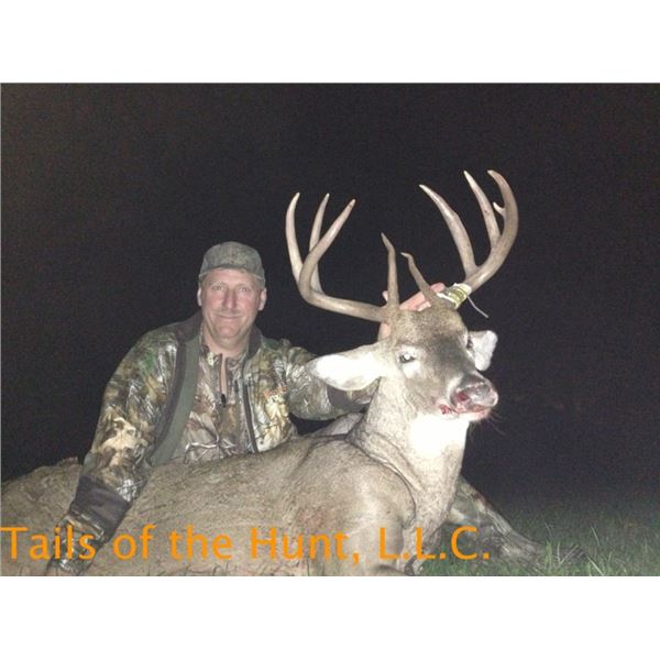 Iowa Trophy Whitetail - $5,950 / Exhibitor