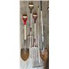 Image 1 : LOT OF 5 GARDEN TOOLS - 2 X SPADE, 2 X FORK & RAKE