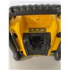 Image 2 : DEWALT JOB SITE RADIO - GOOD CONDITION