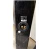 Image 2 : SET OF FIDEK 4 FT SPEAKERS