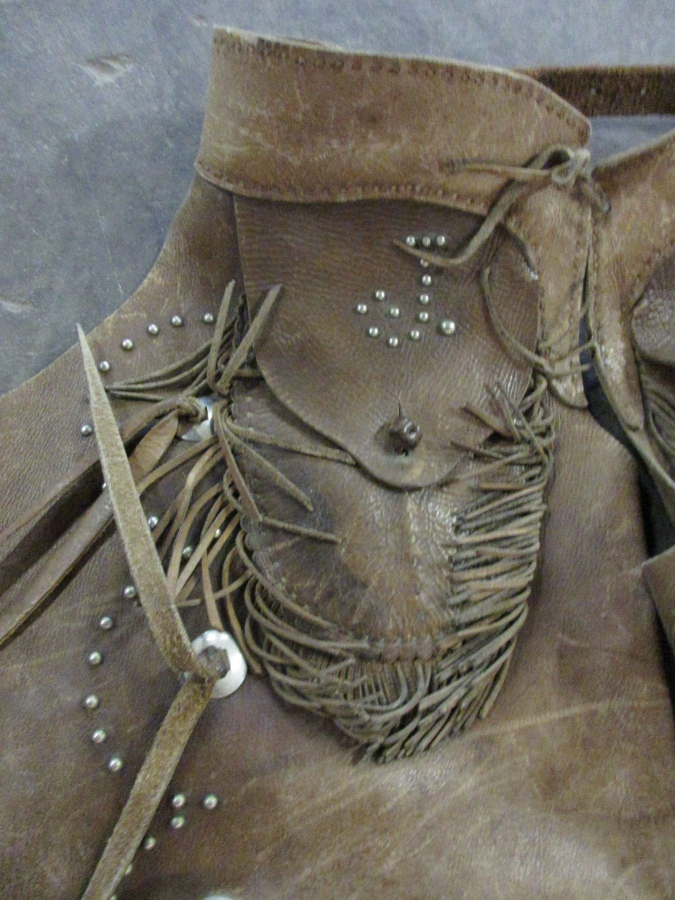 batwing chaps with pockets