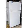 Image 1 : White Frigidaire refrigerator