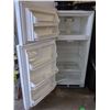 Image 3 : White Frigidaire refrigerator